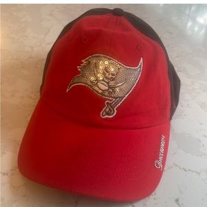 NFL Tampa Bay Buccaneers hat sequin women’s